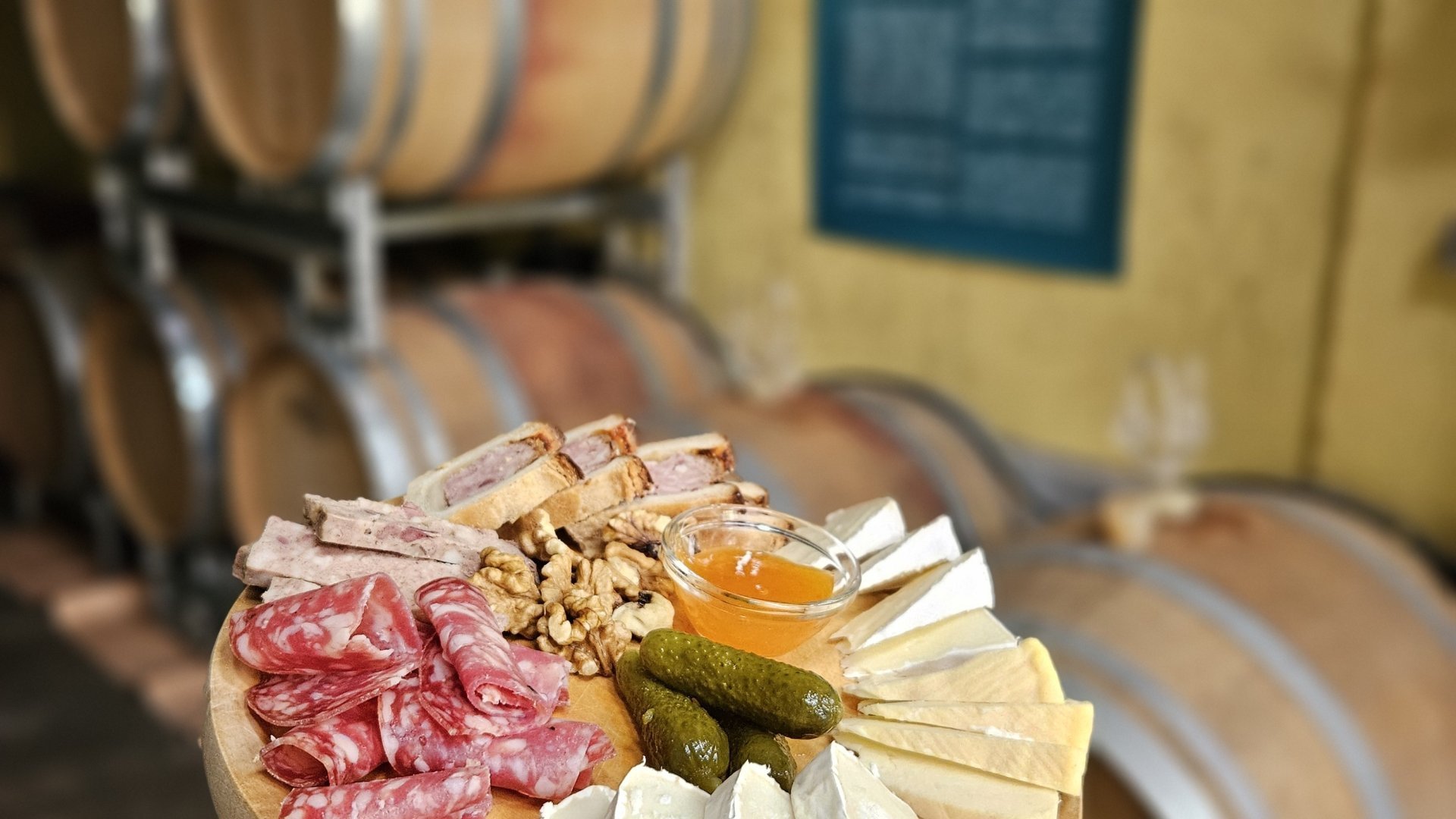 Planchette charcuterie et fromage - Offrir un séjour en amoureux